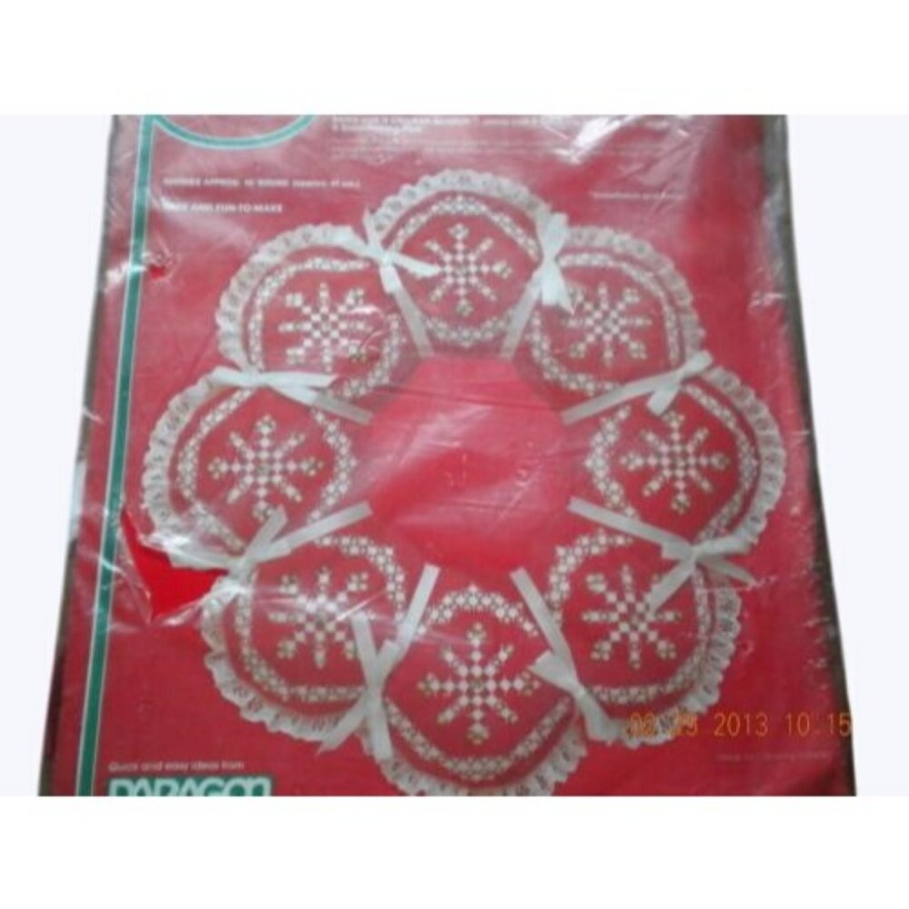 SnowFlaking  Sixteen Inch Christmas Wreath Kit Easy Craft Project